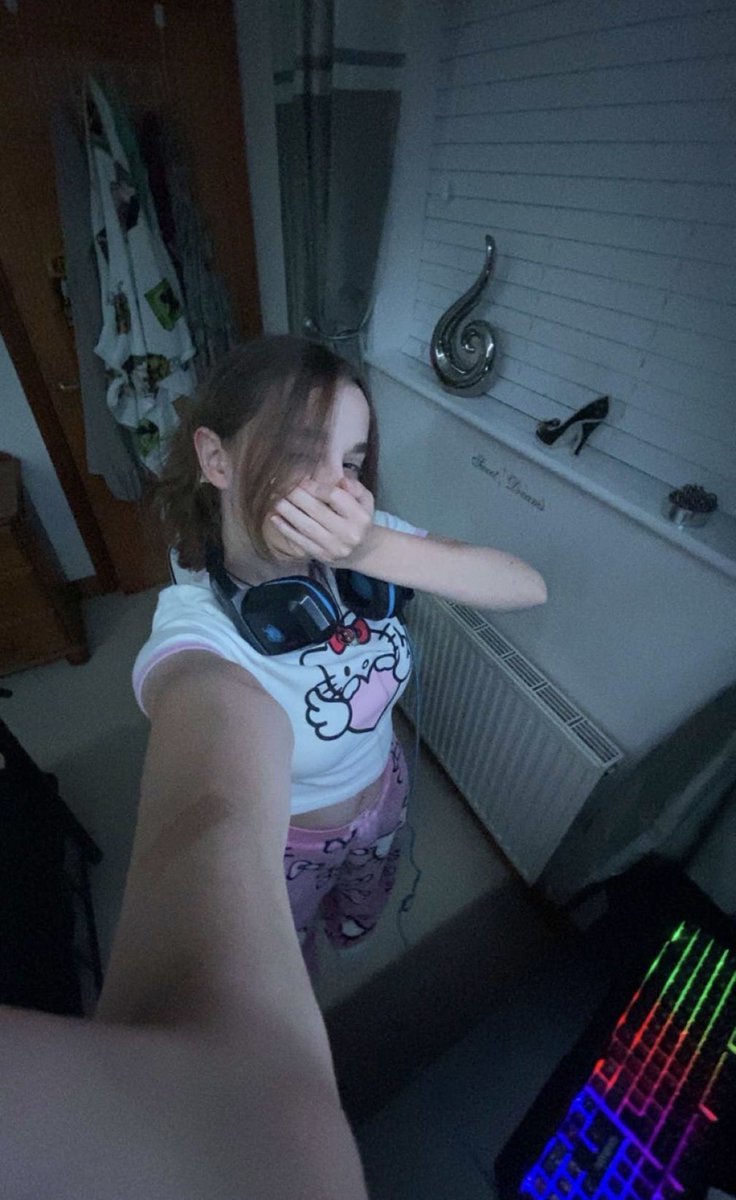 sn5sc5m8rp's tweet photo. another cuck wanted posted send me your gf to be cucked or to see if she’d cheat #slut #cheat #cheating #cuck #bbc #leak https://t.co/obRaiwt3CM