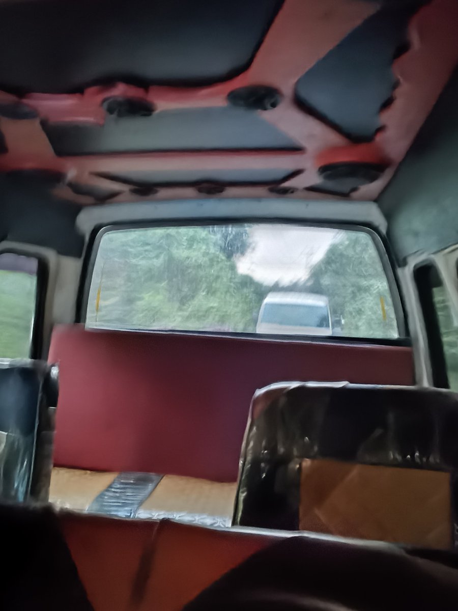 itsjoy3n_'s tweet photo. Naik mikrolet yg jadi penumpang sendirian itu tenang kalo siang, kalo malam beda cerita https://t.co/XInkFFkGzk
