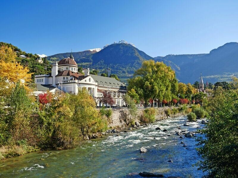 johndory1914's tweet photo. A quick google search has confirmed that I need to visit Meran in South Tyrol this fall. https://t.co/oN3IwLJcIF