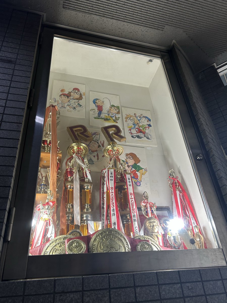 Date_Tiger's tweet photo. 明後日の日曜日は
事務所ライブ銅のたまご！

今月はネタはもちろん、チャンピオンベルトも見られる！！
日曜日はびーちぶで、『待ってまーーす！』🦁🎸

会場 千川びーちぶ / 料金 800円
開場 14:45 / 開演 15:00
チケットございます！
取置きはコメントまたはdmにて✉️ https://t.co/bqML46dyLO