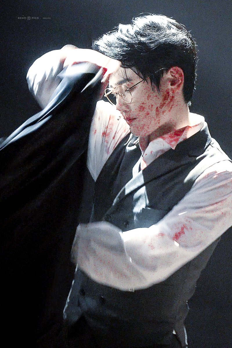 Bear_PICS2's tweet photo. 260715 뮤지컬 #브라더스까라마조프 커튼콜
이반 역 #유승현 배우

crop ver. https://t.co/eZRLncnAcM