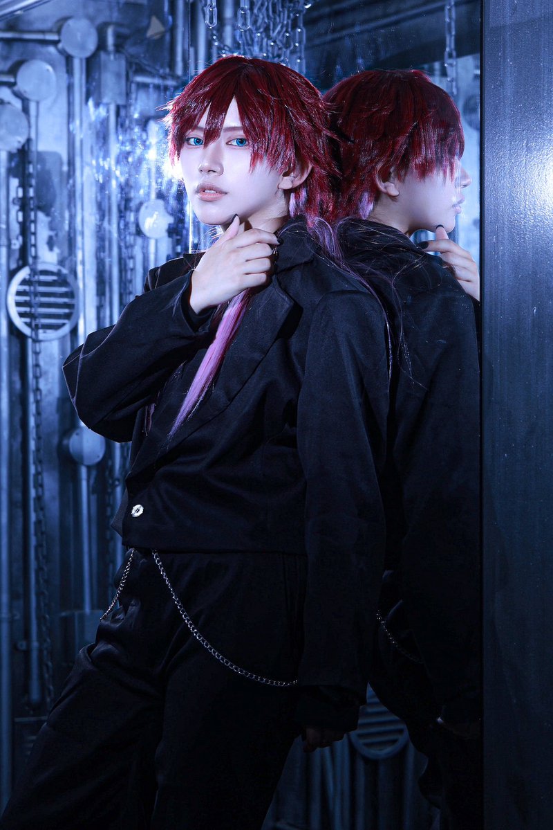 qy4fy's tweet photo. lr cos  #mil_photo 
.

#ビジュ頑張ったってイイじゃん併せ https://t.co/bSOoU8EkAS