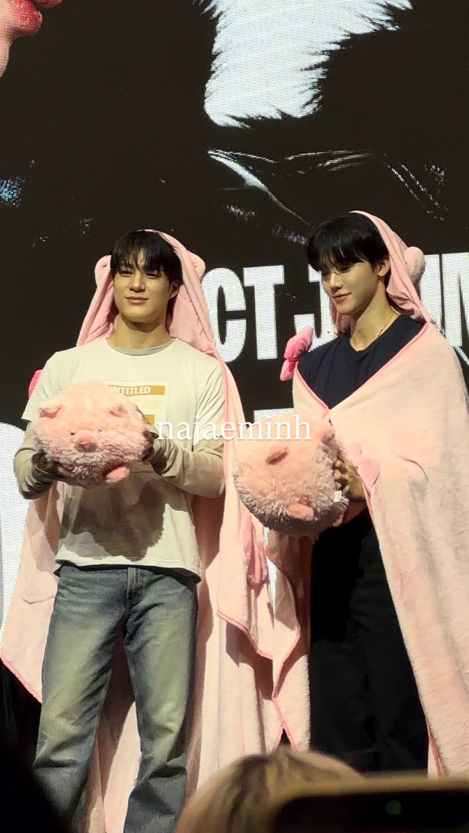 najaeminh's tweet photo. #JENO #JAEMIN

PIGGY JENO JAEMIN https://t.co/oSvR5lAiYb