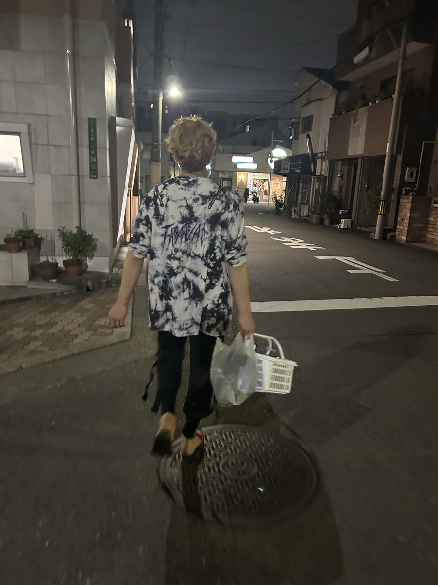 zVpHWBB0YqiJ7kb's tweet photo. この人と銭湯‼️
不審者ではありません⁇笑 https://t.co/GN9n0z6kJ3