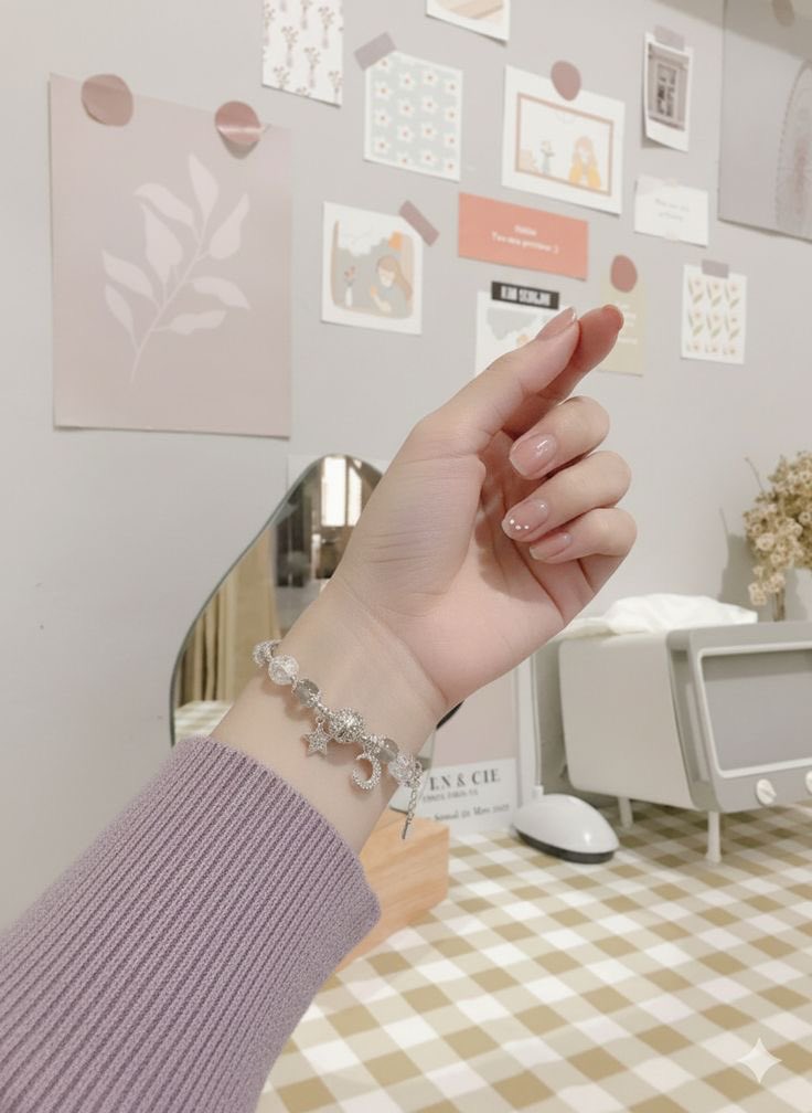 Keylafft's tweet photo. Cuma Rp7.000 aja! 🤩
Gelang bintang bulan cantik banget, bikin tampilan makin manis 🤍
👉 https://t.co/lF1eCNBPRI

🏷️ #GelangMurah #AksesorisEstetik #HematTetapKece #GelangCantik https://t.co/Db7gqTZsCn
