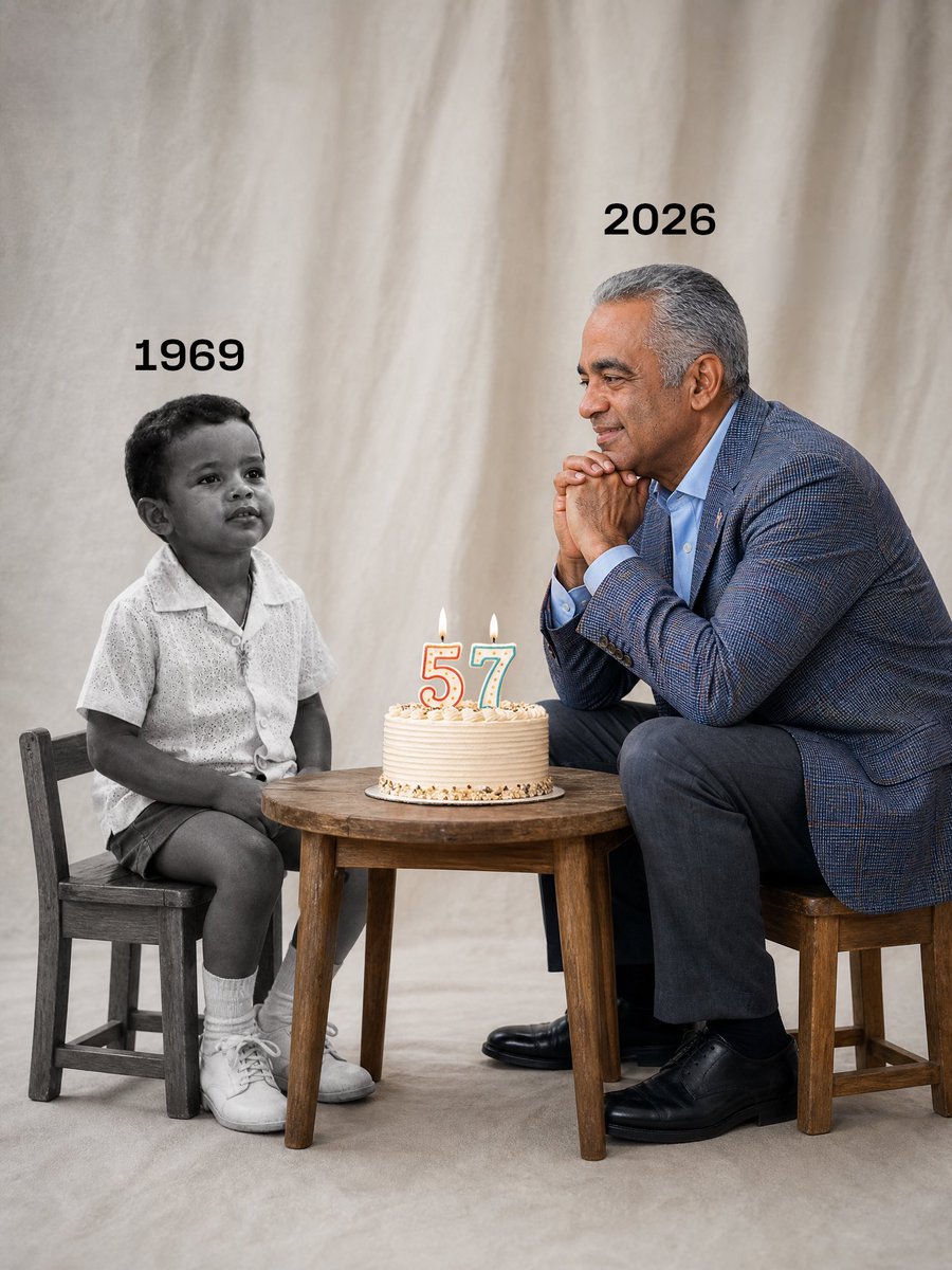 joelsantose's tweet photo. Hoy celebro un año más de vida con gratitud y alegría, rodeado de las personas que quiero.

Agradezco cada aprendizaje, cada experiencia y la oportunidad de seguir trabajando con compromiso y esperanza por un mejor país para todos. 🇩🇴

¡Gracias por sus buenos deseos y por acompañarme en este camino! 🎂

#JoelSantos #Cumpleaños