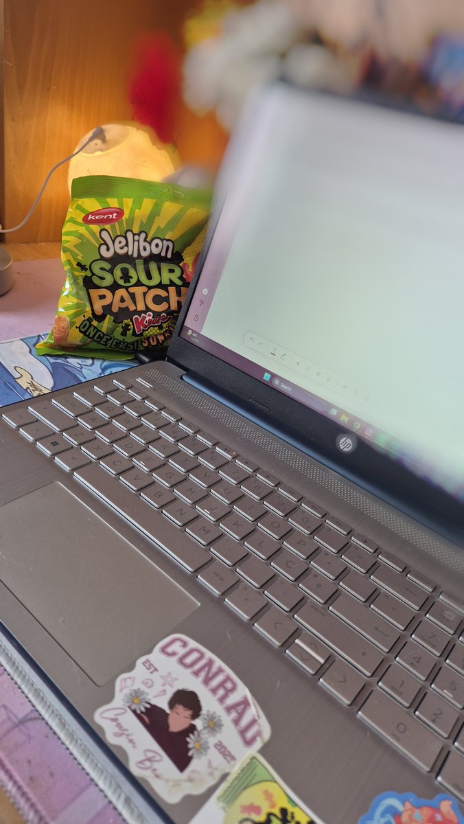 mychippedcups's tweet photo. Day off, you know what that means ✍️🙂‍↕️🫰🩷 https://t.co/fUQ5Ifw3Uh