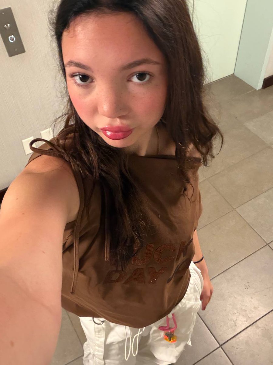 cleojadeonly's tweet photo. Looking innocent is my favorite talent. 😇 https://t.co/cXoxszEEsy
