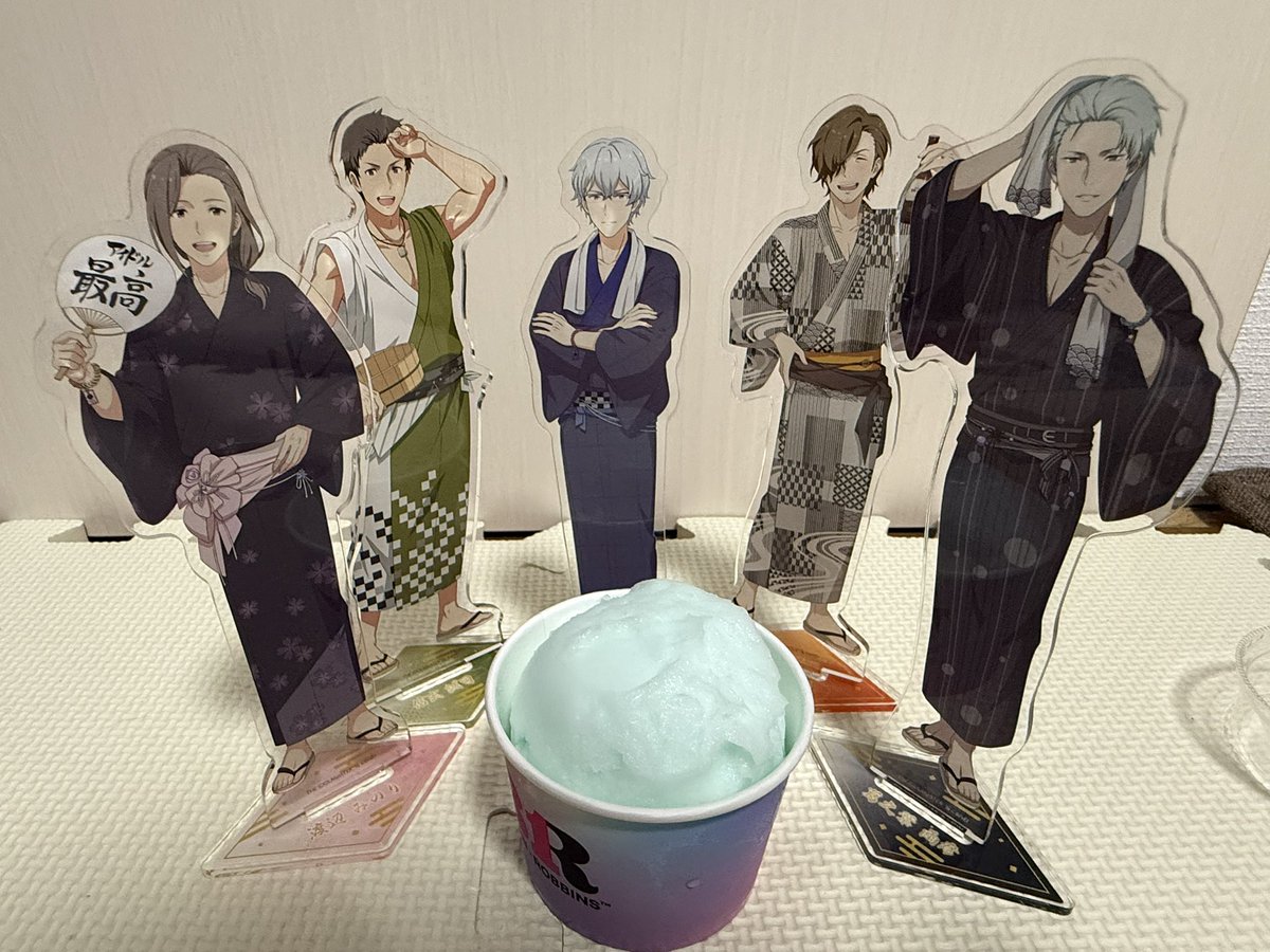 working_tanaka's tweet photo. プリズムウオッチ嵐げんこつバリ辛味噌チャーシュー！
嵐げんこつバリ辛味噌チャーシュープリズムウオッチだよ！！
花の金曜！ストレス！ラーメン！アイス！
ダイキュリー美味しかったのでダイキュリー4！！！！！
おとなの味！！ってうっすら聞いてたがめちゃくちゃ美味しい…
今週もお疲れさま！！ https://t.co/svzcTn7I57