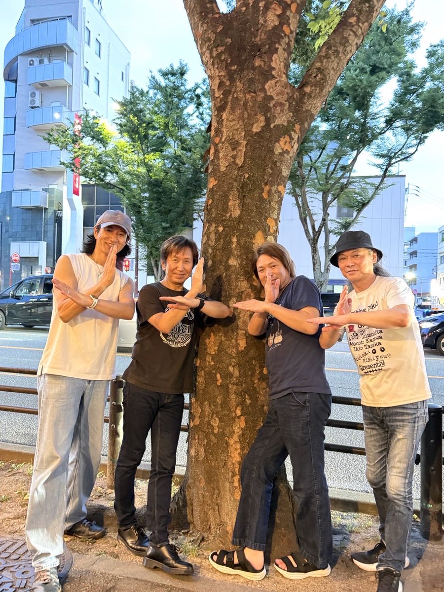 IkkoTanaka_dr's tweet photo. さ、明日はWild Four@博多ルームス♪
リハーサル終わってワイルドフォー！ https://t.co/4P2kzabdm6