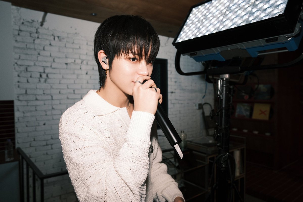 vz0ee's tweet photo. 나 진짜 너무 조은데 우뜩함….🥹🥹 https://t.co/TPGhqhYghT