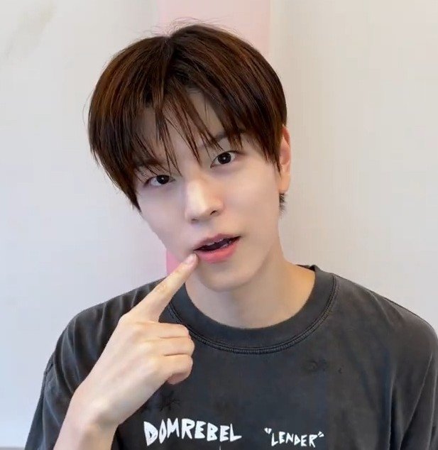 seungminisagod's tweet photo. the cutest 25 y.o baby ☹️☹️☹️☹️ https://t.co/cmLQviHHCX