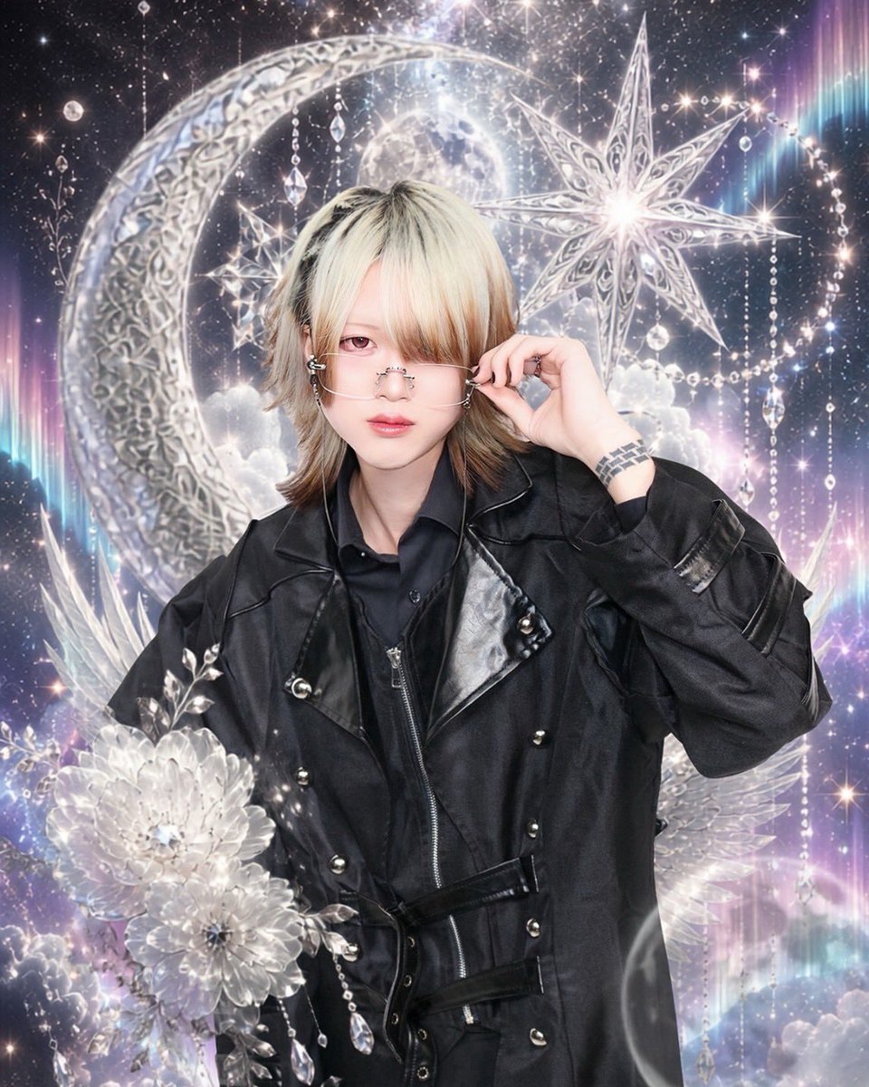 Okutagram_latte's tweet photo. ✦⋆ MEMBER REVEAL ⋆✦

✧━━━━━━━━━━━━✧

☆ HAISE
@Haise_oct はいせ

Color ✦ 🤍WHITE

✧

☆ SHION
@sh1on_oct 

Color ✦ ❤️RED

✧━━━━━━━━━━━━✧

⭐️ ❤️＋🔁＝100 ⭐️

✦ NEXT MEMBER ✦

#Octagram #オクタグラム https://t.co/et4b7B8EKZ