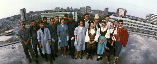 YugoslavVisuals's tweet photo. The peoples of Yugoslavia gathered for a photo to celebrate the diversity of the nation, 1966. https://t.co/suaNTznT1k
