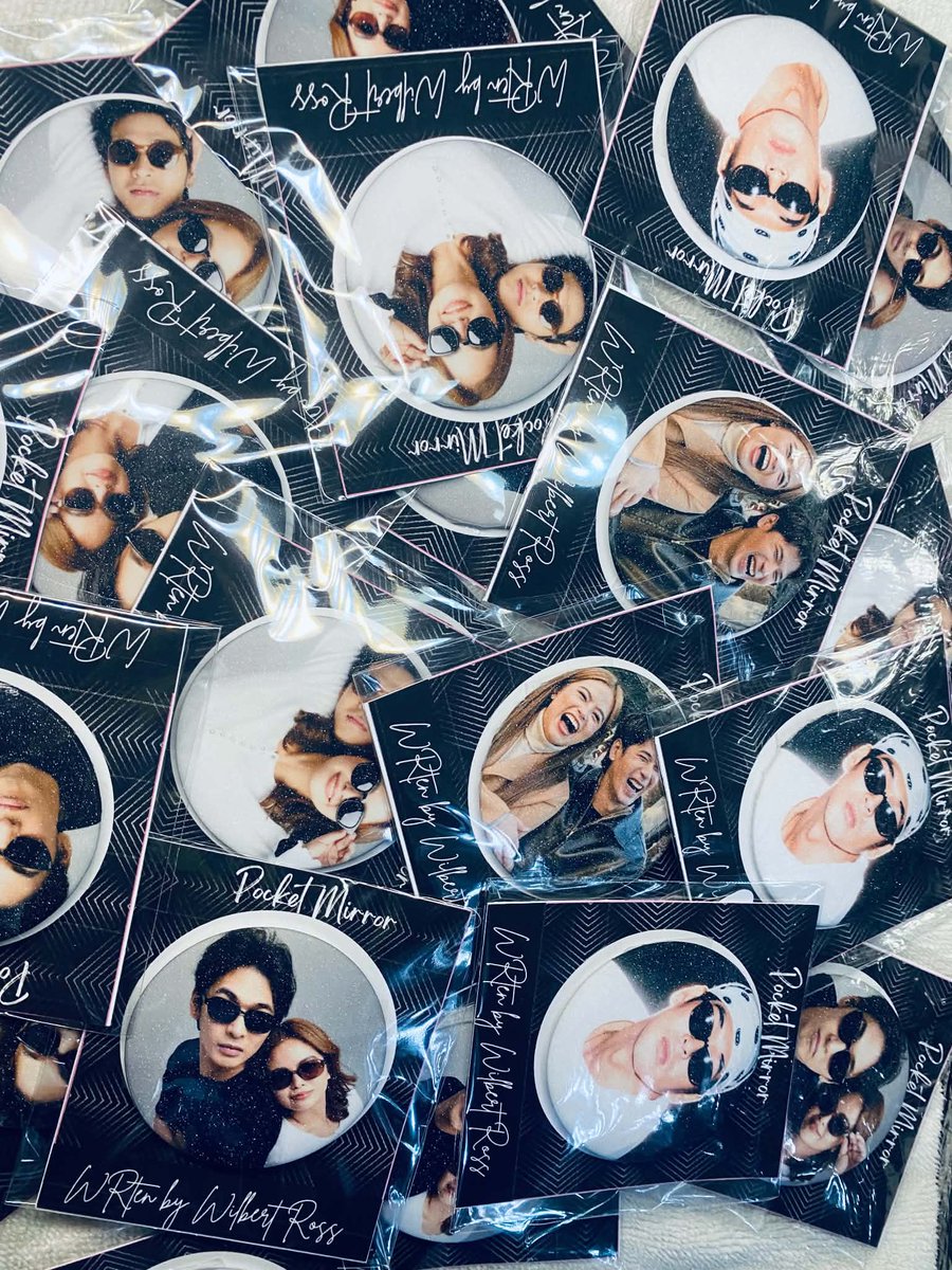 chiibengss's tweet photo. First time creating freebies-thanks to my co-Wilbears for the inspiration! 🧡 Dami kong take home every events so it’s time to give back 😊🤭

~Pocket Mirror~ 
~Pin Badge~
~3D Bert’s Logo Keychain~
~Mini Fan~

- actually di ko alam kung pano ko to ipapamigay , i’m super shy 🥺😂 
See you Day 1 & Day 2 !!!