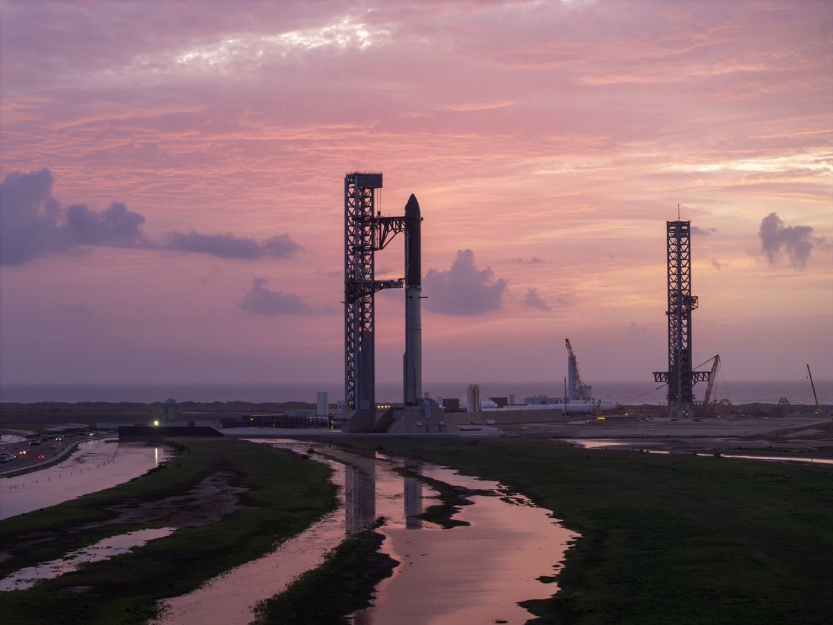 WatchersTank's tweet photo. STARSHIP FLIGHT 13 NET MONDAY! 🚨
The FAA has updated the primary launch date to Monday, July 20th, with the 21st as a backup. This allows SpaceX teams time to swap the two engines that caused the recent abort. Good luck to the teams!

📸SpaceX https://t.co/q4BLV74RDw
