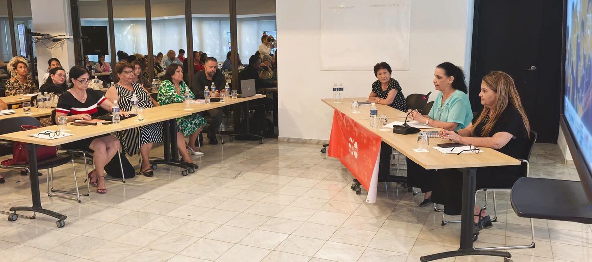 TeresaBoue's tweet photo. Taller d Fortalecimiento d Capacidades para la respuesta a las violencias basadas en género.
Como parte de las acciones contempladas en el proyecto de coop. intern. «Apoyo a la respuesta nacional a la violencia basada en género en #Cuba
#MujeresEnRevolución https://t.co/1XvPYFUwh2