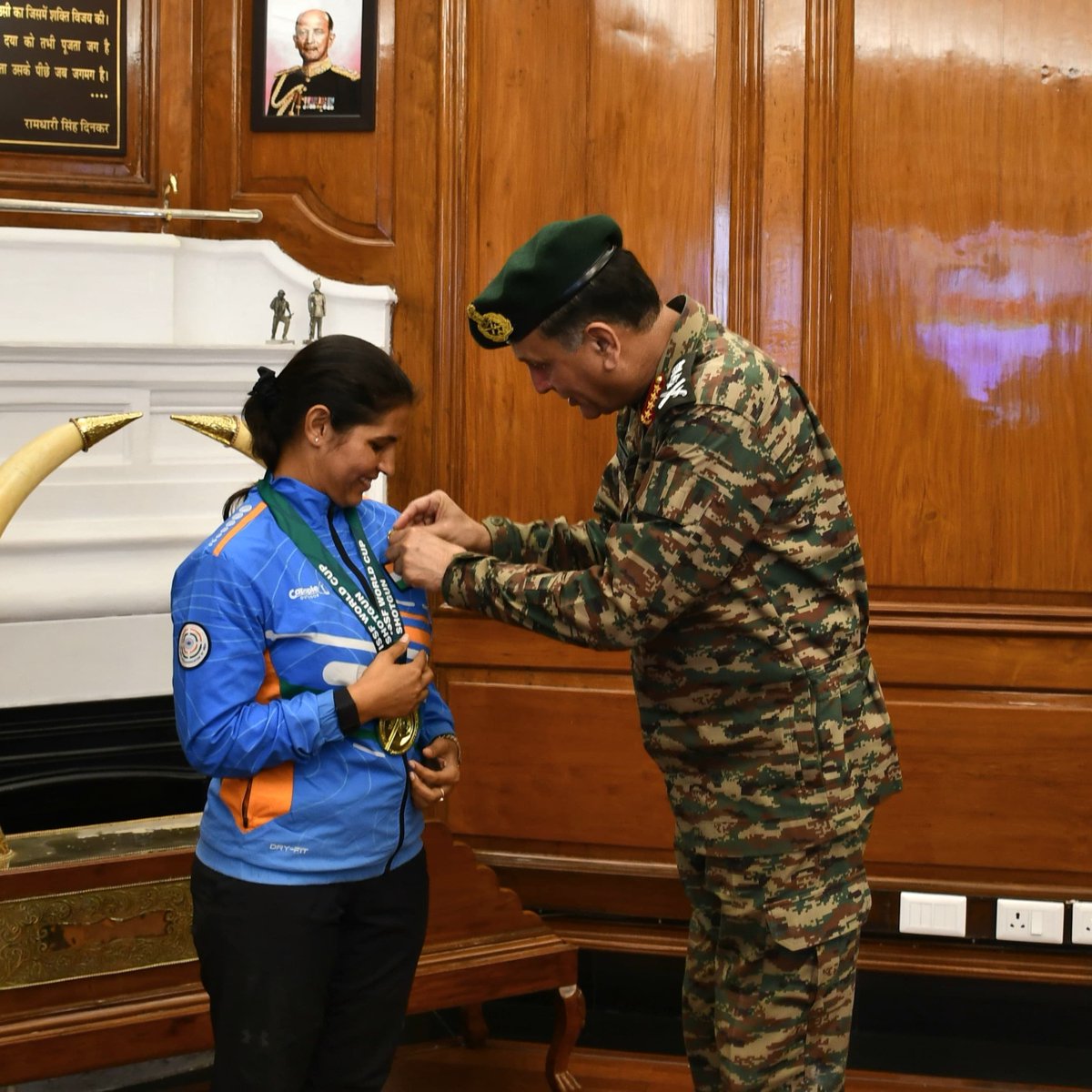 SSBCrack's tweet photo. General Dhiraj Seth Felicitates Naib Subedar Neeru Dhanda for Historic ISSF World Cup Gold https://t.co/bbT73vdeyt