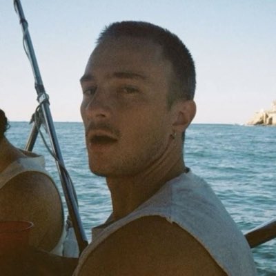 icedgooner's tweet photo. #NewProfilePic summer loving https://t.co/n0FKvaK1tC