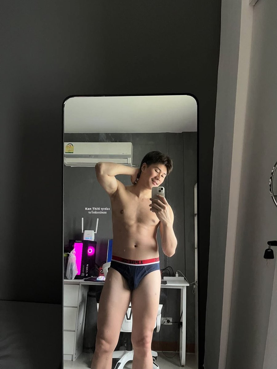 KANTHITISUP's tweet photo. ถ้าถามว่ายืนแบบไหนดีที่สุด
“ก็น่าจะ ยืนทั้งเค็ด” https://t.co/BNQSbLJQUr