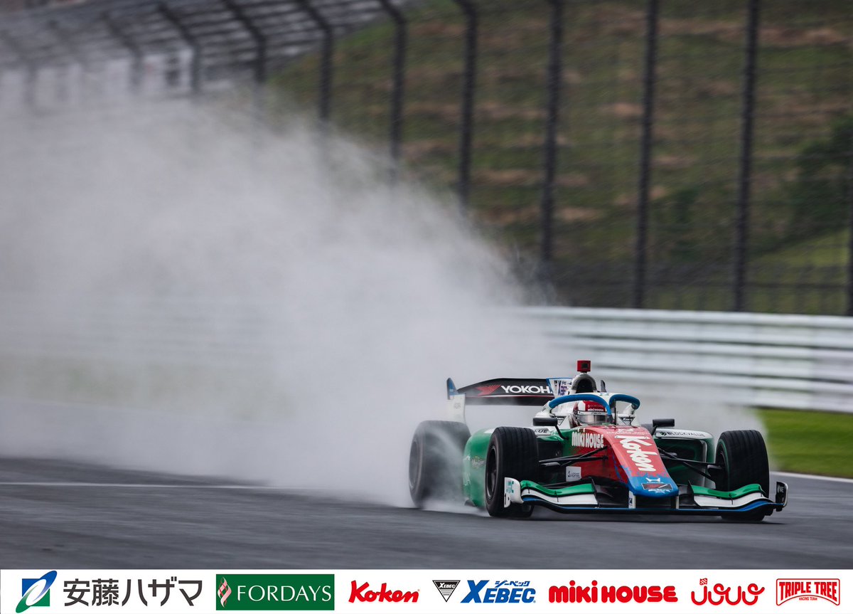 JujuNoda_Racing's tweet photo. スーパーフォーミュラって天候に左右される事が多くて。
まともなコンディションで走りたかった。
ではまた明日 https://t.co/Akb9zIBP9L