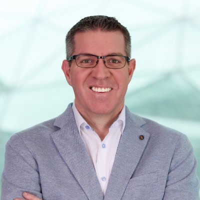 Alex Thompson tweet media