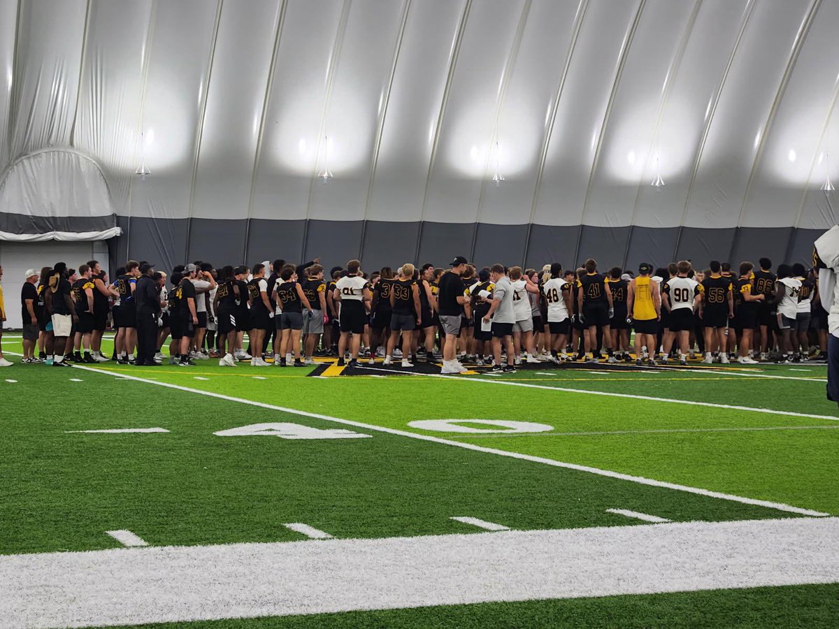 Bj__Brooks's tweet photo. I had a great time at Adrian Prospect Camp last week absolutely loved the energy! @AdrianCollegeFB @CoachKujawa @Coach_Palka @Coach_Ty_Palka https://t.co/FsTQmqzQzi