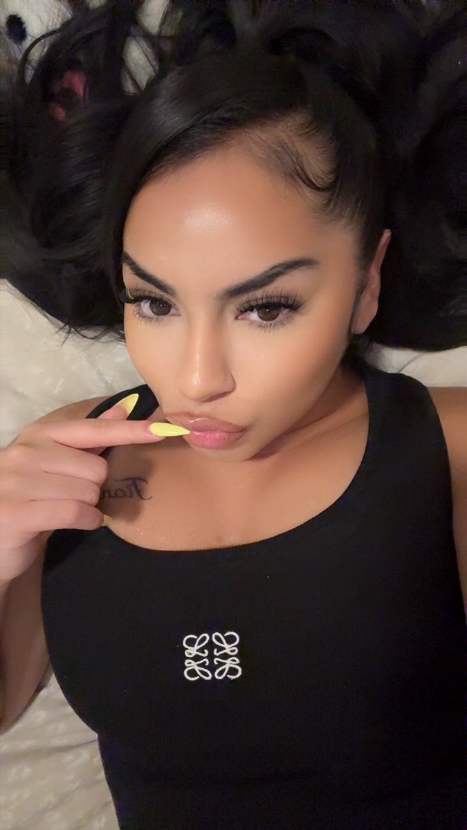 angelifnotone's tweet photo. Thinking some thoughts💭 https://t.co/1TTjs5if80