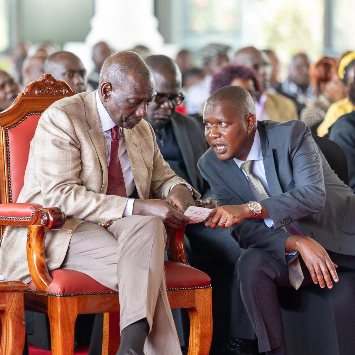 WilliamsRuto's tweet photo. We are bringing together leaders and citizens from across the political divide to unite the country and accelerate our country's transformation.

In Makueni County, we are investing KSh15 billion in affordable housing, 11 modern markets and hostels for university and college students.

We are also investing KSh2.7 billion in roads development this financial year, including Emali-Matiliku and Ukia-Kyuasini-Kyaambeke roads which are under construction.

Work on the Machinery-Kyumani and Wote-Kako roads will commence shortly.

To address water challenges and unlock the entire Ukambani region's agricultural potential, we have secured KSh10.6 billion to complete Thwake Dam along the border of Kitui and Makueni counties.

On healthcare, the Social Health Authority has paid KSh2 billion to hospitals in Makueni County for provision of medical services, improving access to quality healthcare.

Hosted a delegation of grassroots leaders from Makueni County, led by Kibwezi West MP Mwengi Mutuse, at State House Nairobi.