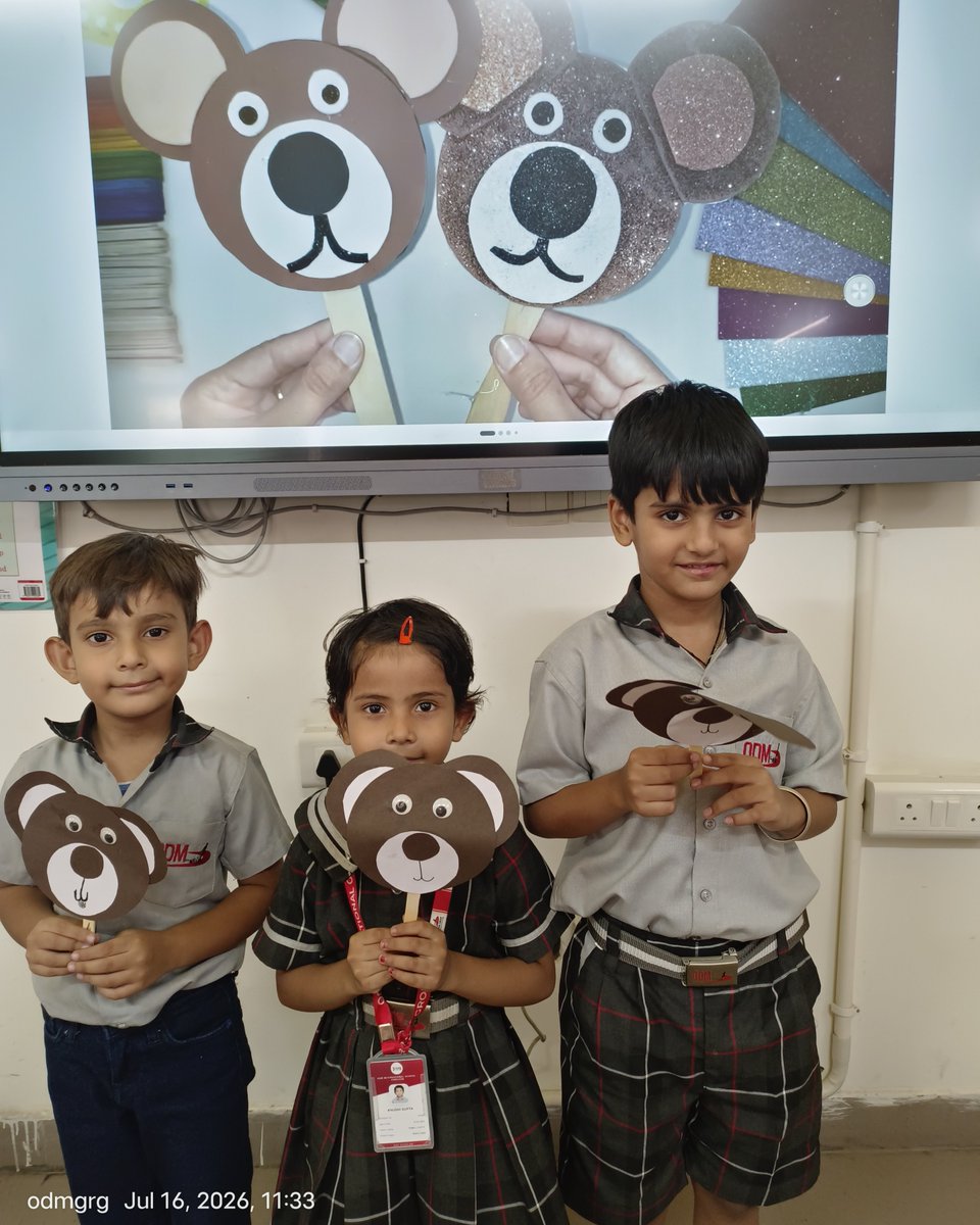 ODM_Intl_GRG's tweet photo. 🐻🎨 Our little learners had a beary fun time creating adorable bear crafts! Through cutting, colouring, and pasting, they strengthened fine motor skills, creativity, focus, and imagination while enjoying hands-on learning. 🌟💛
#BearCraft #CreativeKids #growwithodm https://t.co/VI7vtKvgcj