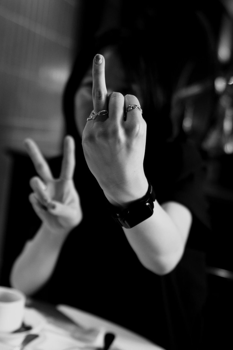 mg8_EN's tweet photo. ご報告
ちゃんと話したことなかったけど3年弱お付き合いしたももさんと結婚します
これからも変わらず2人をよろしくお願いします

叫び声が入らないマイク教えて下さい https://t.co/DtIHrN4uiI