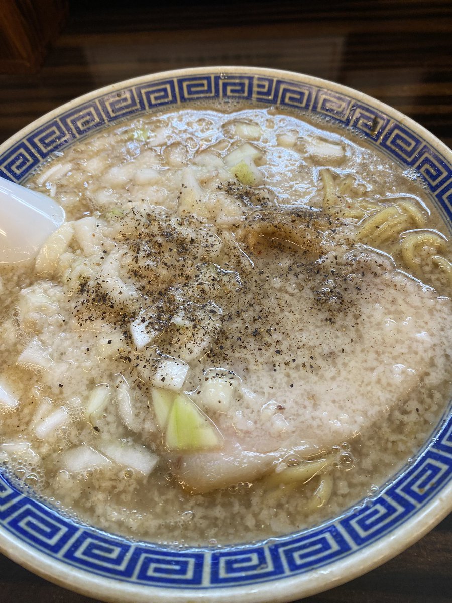 sakanatoon's tweet photo. 富山でマジでこのラーメンしか食ってない https://t.co/kQR2spCw0t