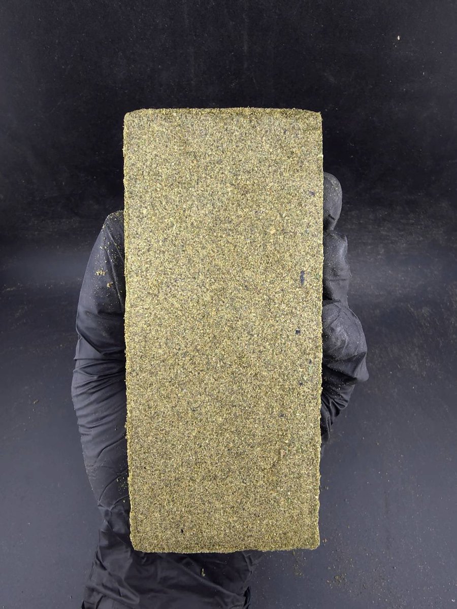 kaai_neuua_boi's tweet photo. 💡Indoor 🍿 Kief Powder ❄️ ✨
🍦ICC x Gelato 41🍰
🔸Indica75% , 🔸THC26%
✨Aroma : Berry🫐Fruity🍓🍒Sweet🍯
💰100G = 850฿ , 1KG = 4,000฿💰
🛍️สนใจสินค้า @Line
ทักแชท ตามสั่งได้เลยครับ🔻
Line ID (.) ▶️ 0924153858.
#weed #WeedMonkey #weedthailand #cannabis #og #กัญชา #อัดแท่ง https://t.co/mz98Z38yDX