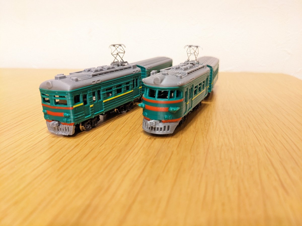 cocokoubou's tweet photo. 半鉄カラーシリーズ　
ソ連・ロシア近郊電車・エレクトリーチカ　ER10タイプ　彩色済み3Dプリントキットです。
ショーティーモデルとなります。
やはりエレクトリーチカといえばこの丸顔のイメージが強いですね。

足周りはBトレ用動力と台車を使用します。
近日頒布予定です。
＃鉄道模型
＃Nゲージ https://t.co/2LYC9rhKa3