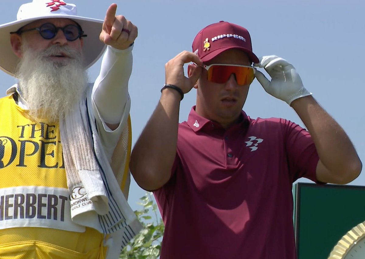 pmcdonaldCBS's tweet photo. No wonder Lucas Herbert is having a magical round, he has a Grand Sorcerer looping for him https://t.co/Ekuf5wbopJ