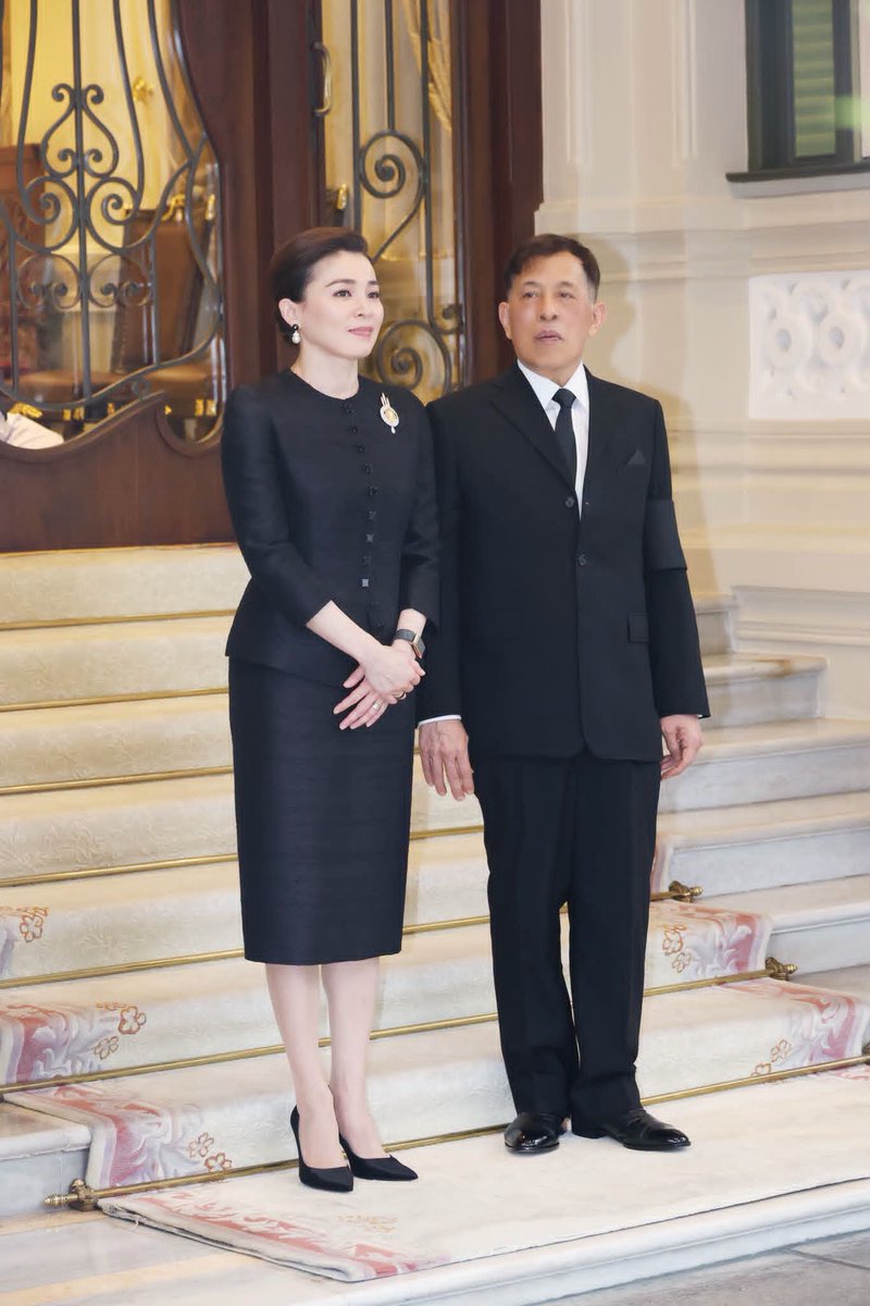 talaytai's tweet photo. ความงดงามในพระจริยวัตรของสมเด็จพระนางเจ้าฯ คือซอฟท์เพาเวอร์อย่างหนึ่งของไทย https://t.co/hjNAR7KE19