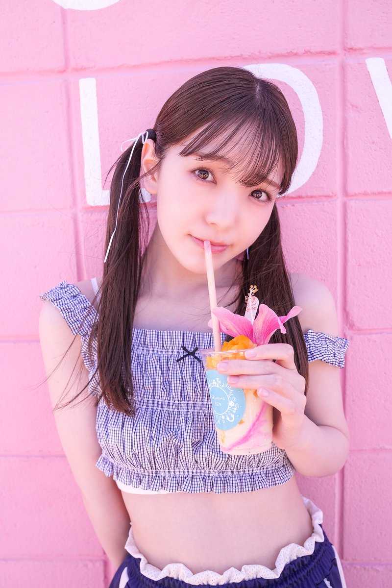 私立恵比寿中学・桜井えま、10代ラストを飾る1st写真集発売決定 沖縄を