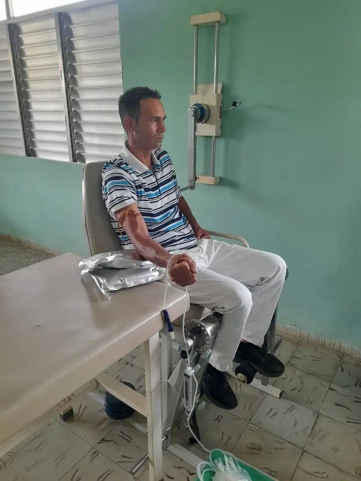 MGonzalez384's tweet photo. Con #HonorHolguinero en el 73 Aniversario del Asalto a los Cuarteles Moncada y Carlos Manuel de Céspedes, el Municipio de #CalixtoGarcía rindió homenaje con una jornada de Donaciones de Sangre. Porque donar sangre es salvar una vida. #TodosPorCalixto https://t.co/Mx18qS2xqA
