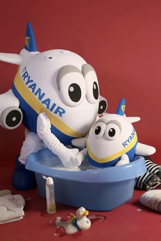 Ryanair_ES's tweet photo. mirad lo que hemos encontrado... https://t.co/tvd47Q2Ge9