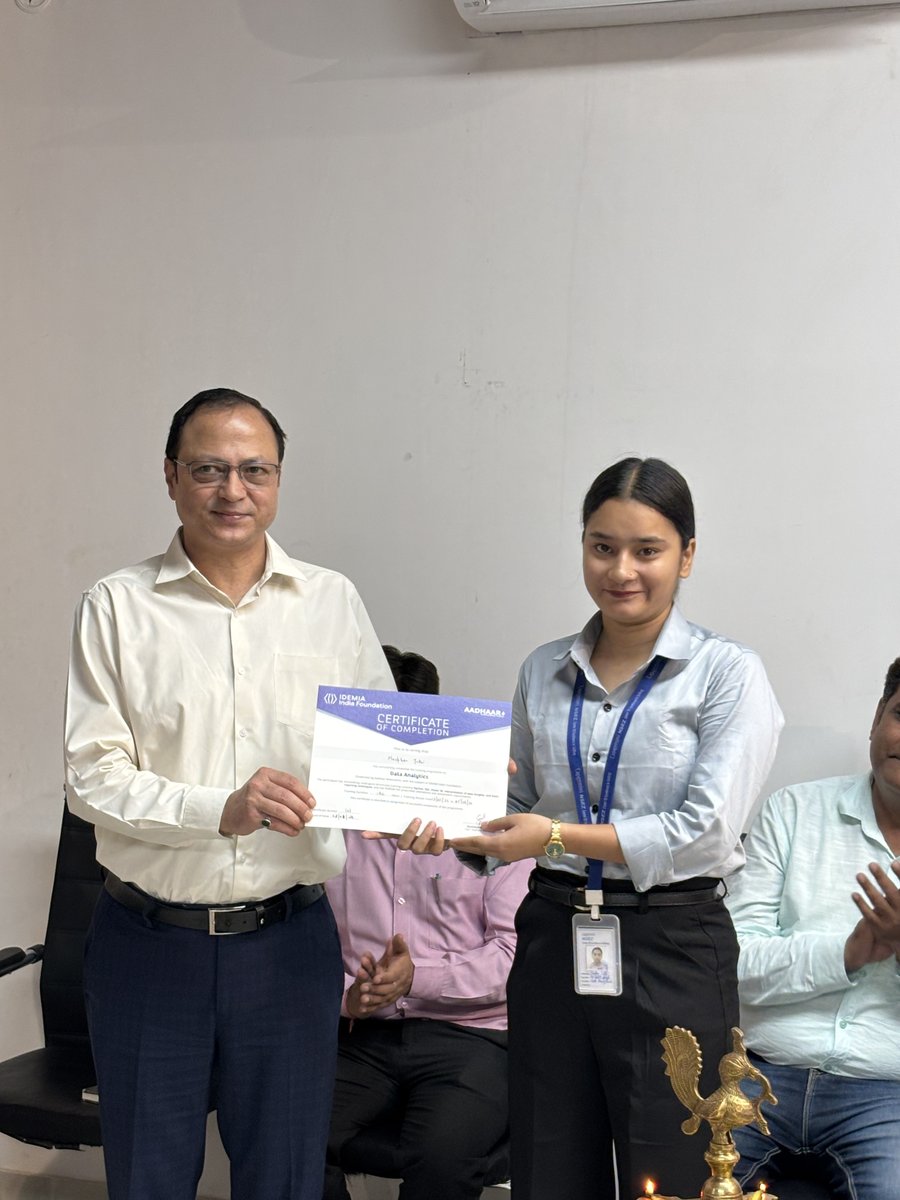officialaadhaar's tweet photo. Every graduation marks the end of a journey and the beginning of new possibilities.
Celebrating students’ dedication, resilience, and growth as they step into a new chapter.

Thank you, IDEMIA India Foundation, for your continued support. 

#Skilling #EmpoweringYouth #Education https://t.co/ZYfWNWoGb8