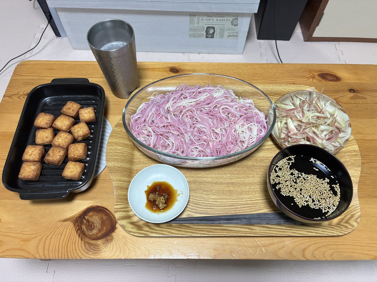 mako89949627's tweet photo. 今日はお土産でもらった
ヤドン素麺！
#料理
#おうちごはん
#飯テロ
#料理男子
#料理好きな人と繋がりたい https://t.co/FKLhmr40R5