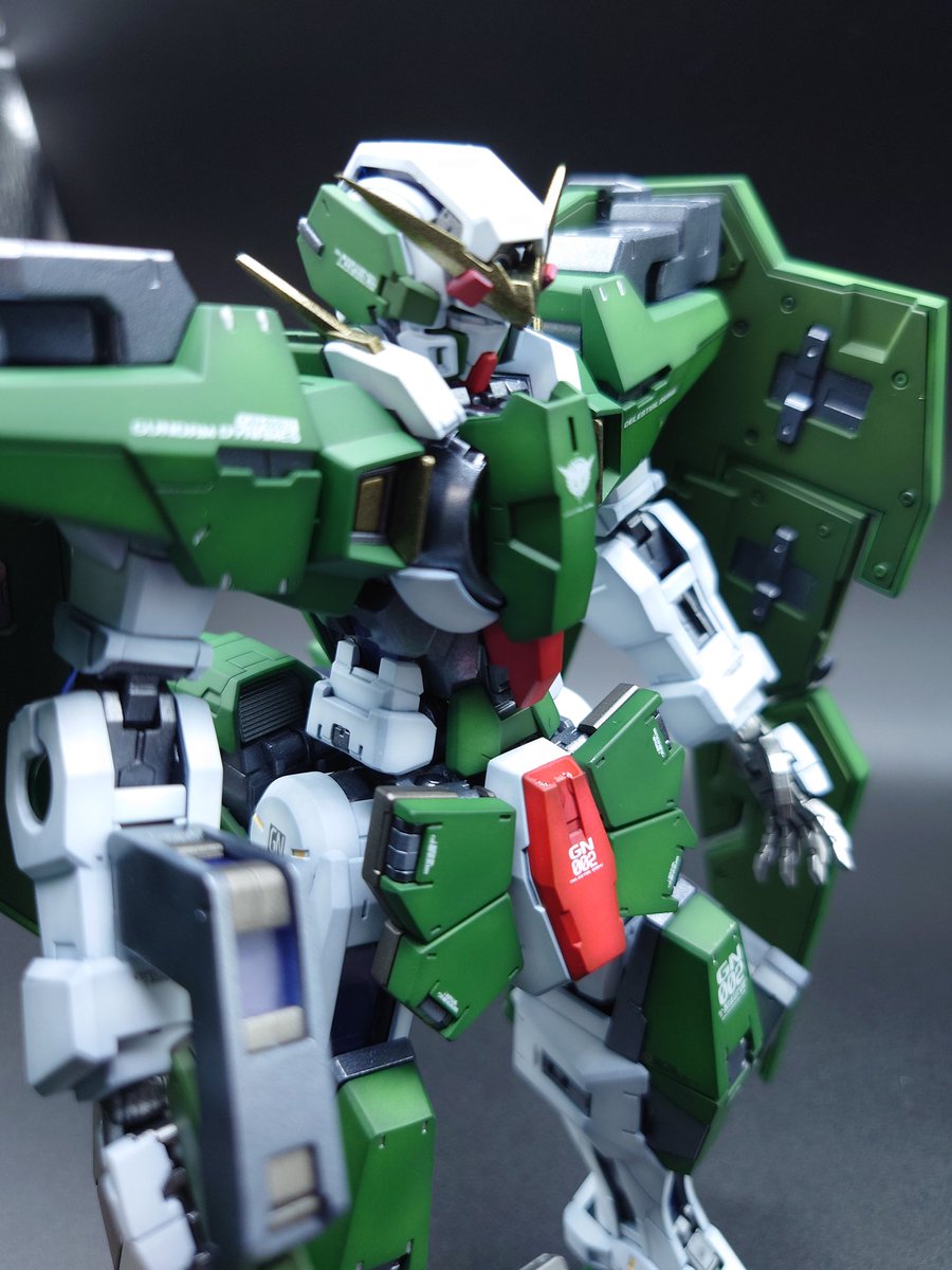 Yukito_GP's tweet photo. MGガンダムデュナメス
全塗装ロールアウト！

緑はカラーレシピより暗い緑に調色しました。
実物は写真よりも1段暗い緑です。 https://t.co/Ksp0F5jZCP