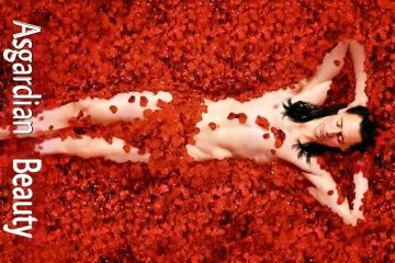 MilicaPloca's tweet photo. #HappyLokiDay Red Hot π₯΅π₯΅
#TomHiddleston #LokiStar https://t.co/WUHnrVcC4C