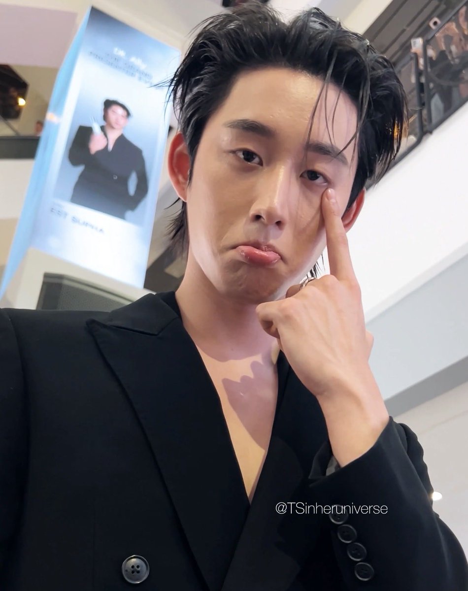 xeintebled's tweet photo. hehe blehhh https://t.co/bw9Bt5zXMm