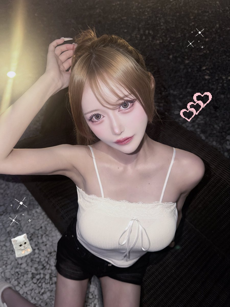 ദ്ദി˶ｰ̀֊ｰ́ )