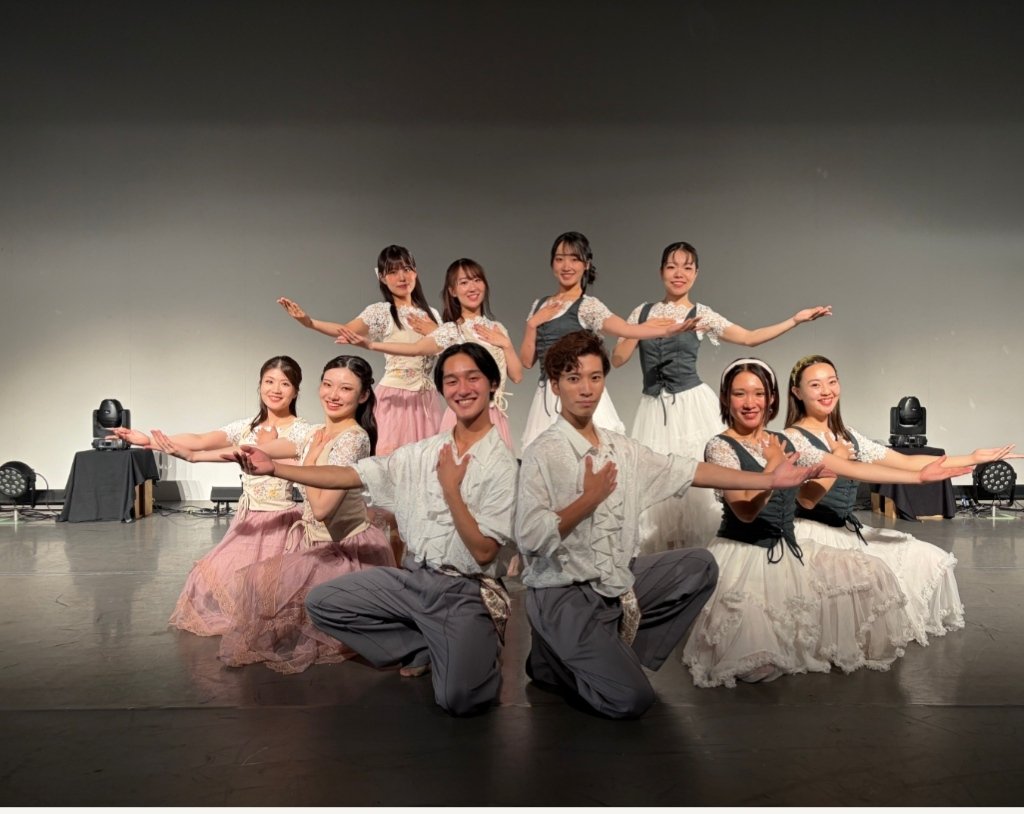 RTKpuni's tweet photo. #CDL
#cinematicdancelivevol1
#akana ナンバー
かんな
Suzu
檢見崎美雪
Satomi
sakura
NANAKA
小次郎
青木沙羅
YUU
CLAIRE
ゲストダンサー:石田佳祐
ジンガー:Hiroko/大久保圭介
翠/TAIBARU
テーマパークでWicked!!
サイコーな時間でした🧹
皆様本当にありがとうございました https://t.co/Jkcv5KVMne