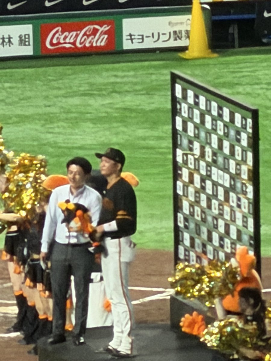 libresen's tweet photo. 松戸です
夜は東京ドームへ　久しぶりの野球観戦
巨人対中日
巨人ファンですが…顔と名前が一致している選手が坂本・大城・ダルベック・キャベジだけでした😅
試合は4対1 坂本の9回サヨナラ3ランで
劇的勝利！良い試合でした👍

W杯サッカー・メジャー・バレー
今 スポーツが楽しい！ https://t.co/fzQNyQLTpm