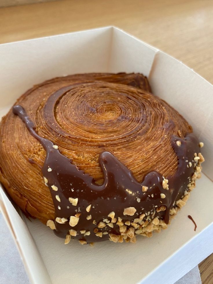 thepittcafe's tweet photo. ★ order: rolled croissant with chocolate topping
♡ for: @lovethylorde 
★ from: anonymous
★ message: ring a ling a ling a ling a ling ling https://t.co/GEJng4gDFh