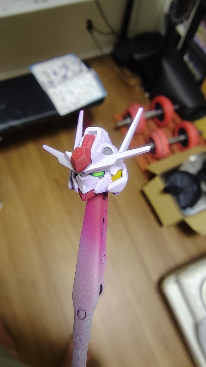 akira_298's tweet photo. エアリアルの目が光りましたよ。ツインアイでも起動音はグポーン…と。ワタクシ的に珍しく3回くらい修整してます。アクリルガッシュは、気軽にやり直しがきいてメンタルに良いのです。
他は割と雑。見れば見るほど粗さが見えてきます。逆スルメ仕様です。 https://t.co/HsSYOweD8M