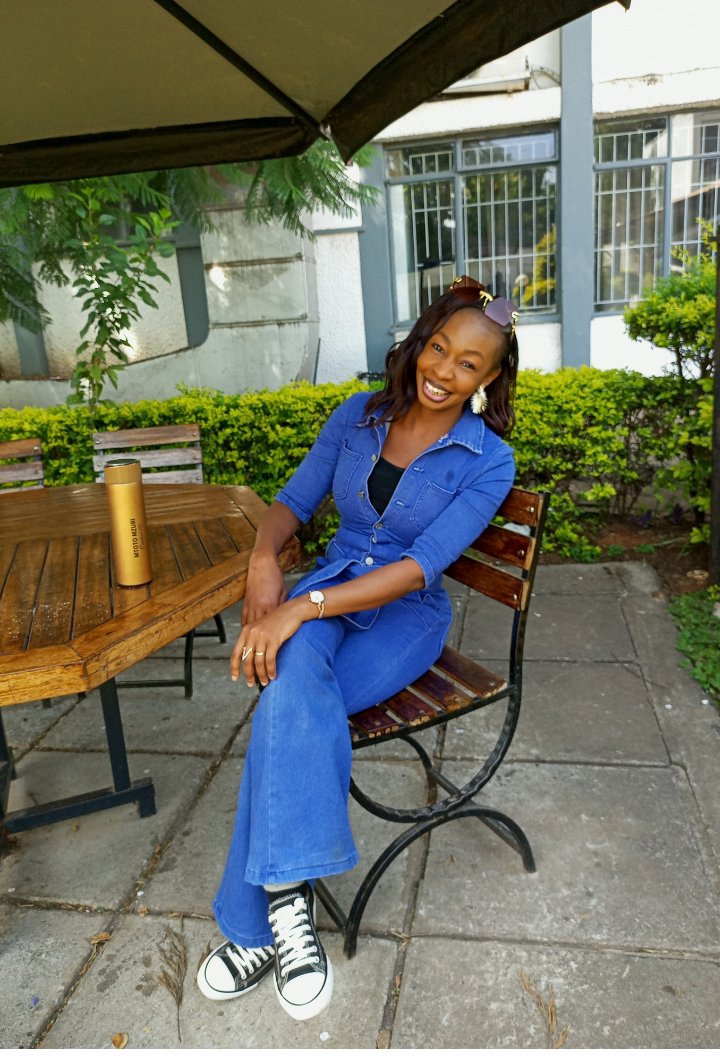 Mtotomzuri001's tweet photo. Ni Furahi Day!!
Njoo kwenye #TafrijaChaguoLako...
Nipe Req Yako 
@Mtotomzuri001 
Takuchezea....
@RadioTaifaFM 

Karibia...usiogope ..
Hii ni Kubwa Na Si Chocha https://t.co/QaYUYZfkUT